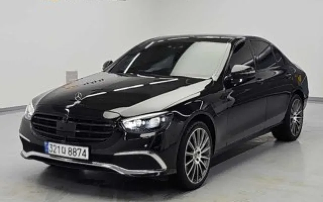 인천자동차매매직거래 E-클래스 W213 E220d 4MATIC 익스클루시브 매물 사진 12 - 2023/11 25,000km
